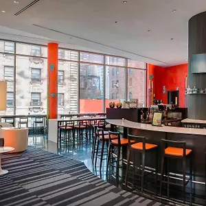 4* 酒店 纽约曼哈顿/中央公园万豪万怡酒店