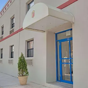 Hotel Super 8 By Wyndham Long Island Lga, New York